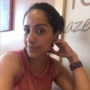 Meet your Posher, Paola